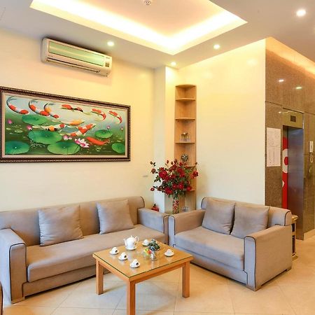 Oyo 210 Saki Hotel Ханой Экстерьер фото