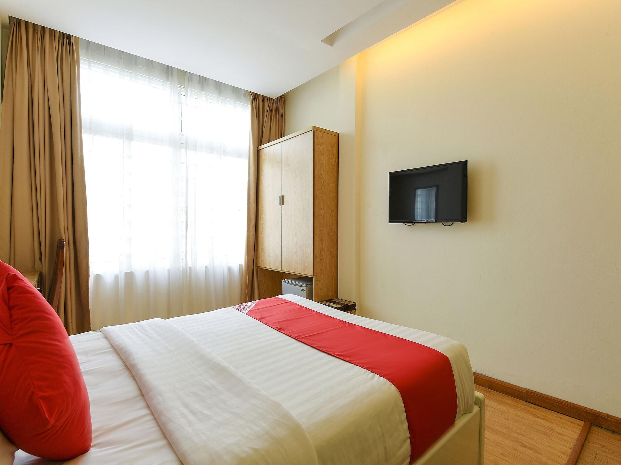 Oyo 210 Saki Hotel Ханой Экстерьер фото