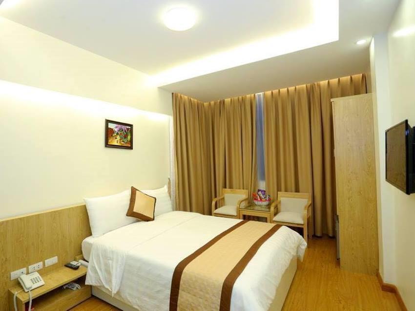Oyo 210 Saki Hotel Ханой Экстерьер фото