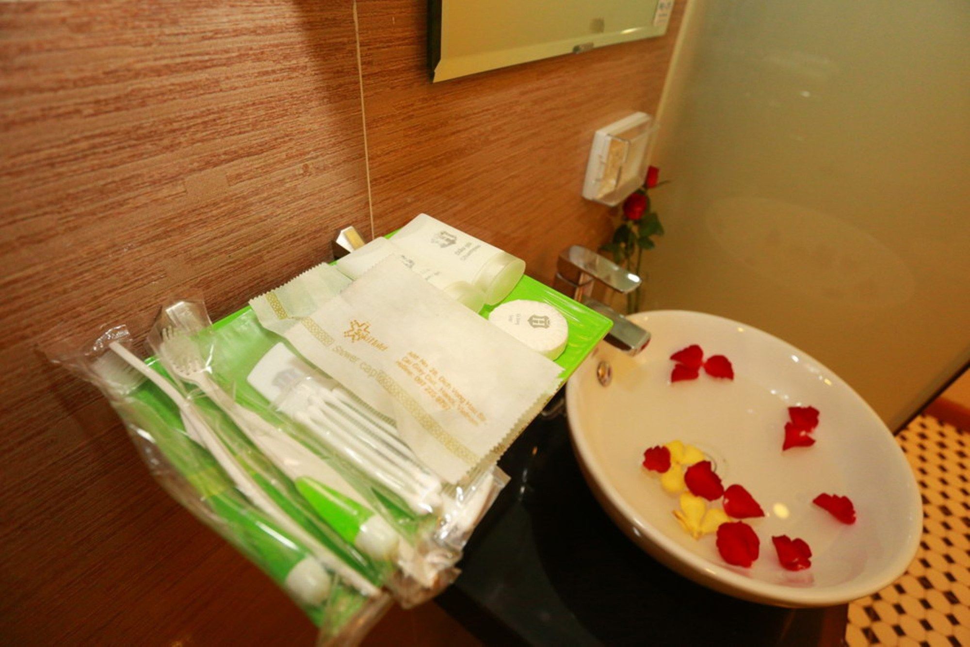 Oyo 210 Saki Hotel Ханой Экстерьер фото