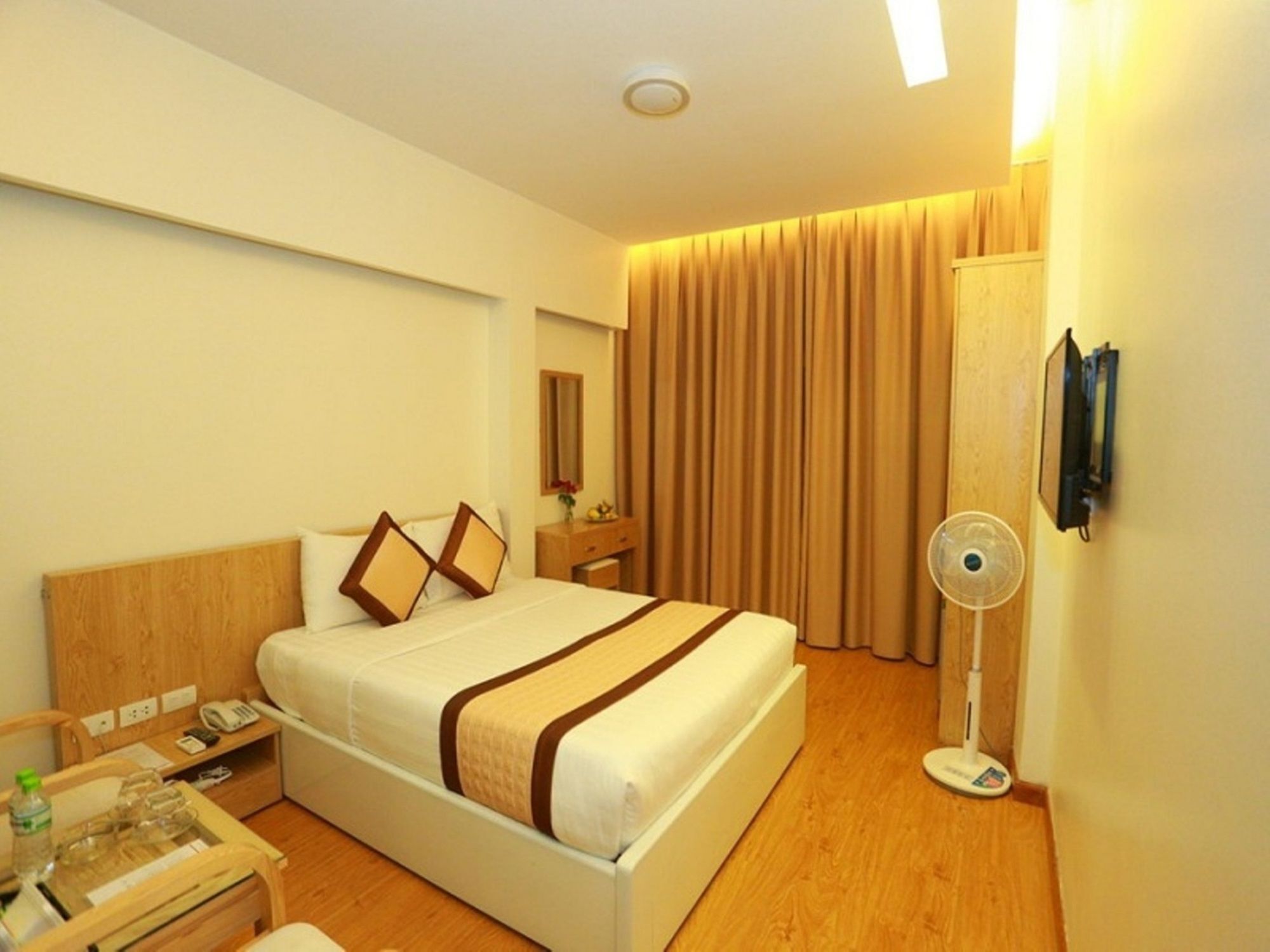 Oyo 210 Saki Hotel Ханой Экстерьер фото